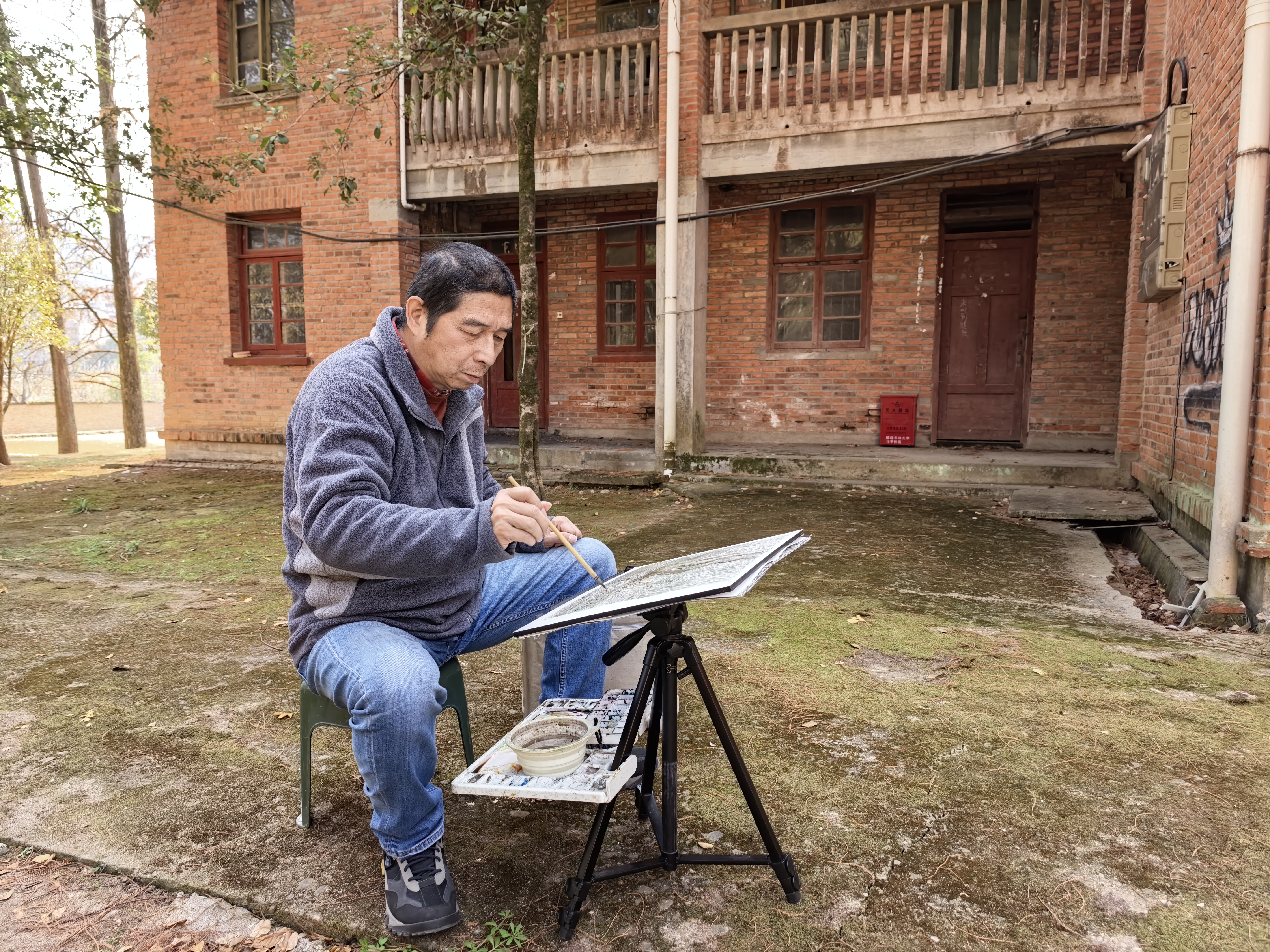 0f90cde52acdffeac4e72d9414990caa.jpg 0f90cde52acdffeac4e72d9414990caa.jpg